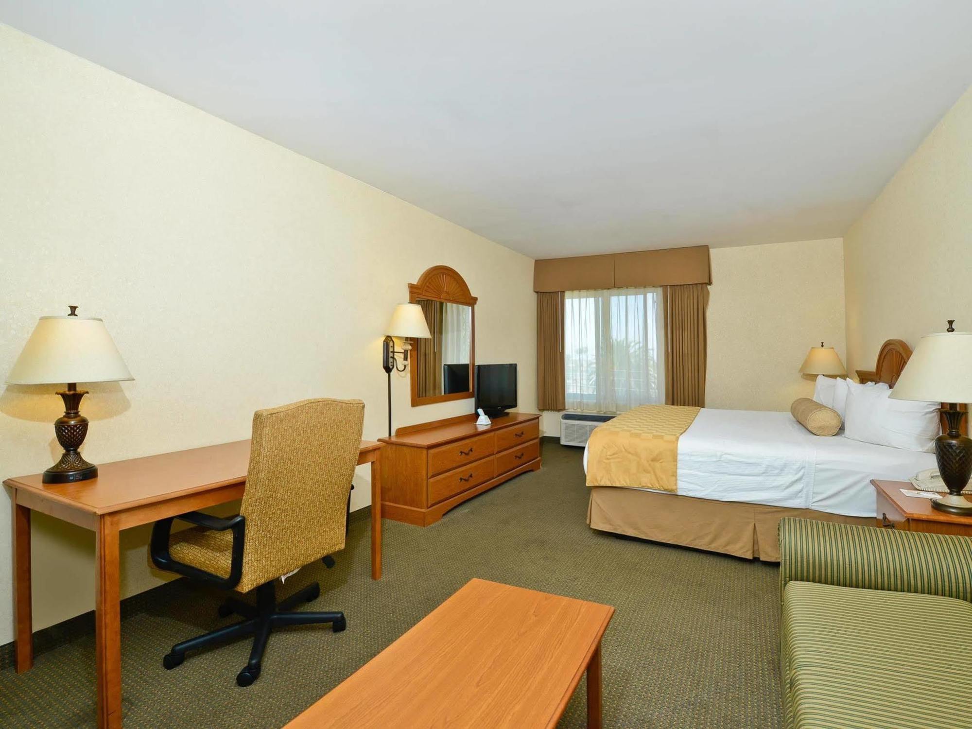 Best Western of Long Beach Exterior foto